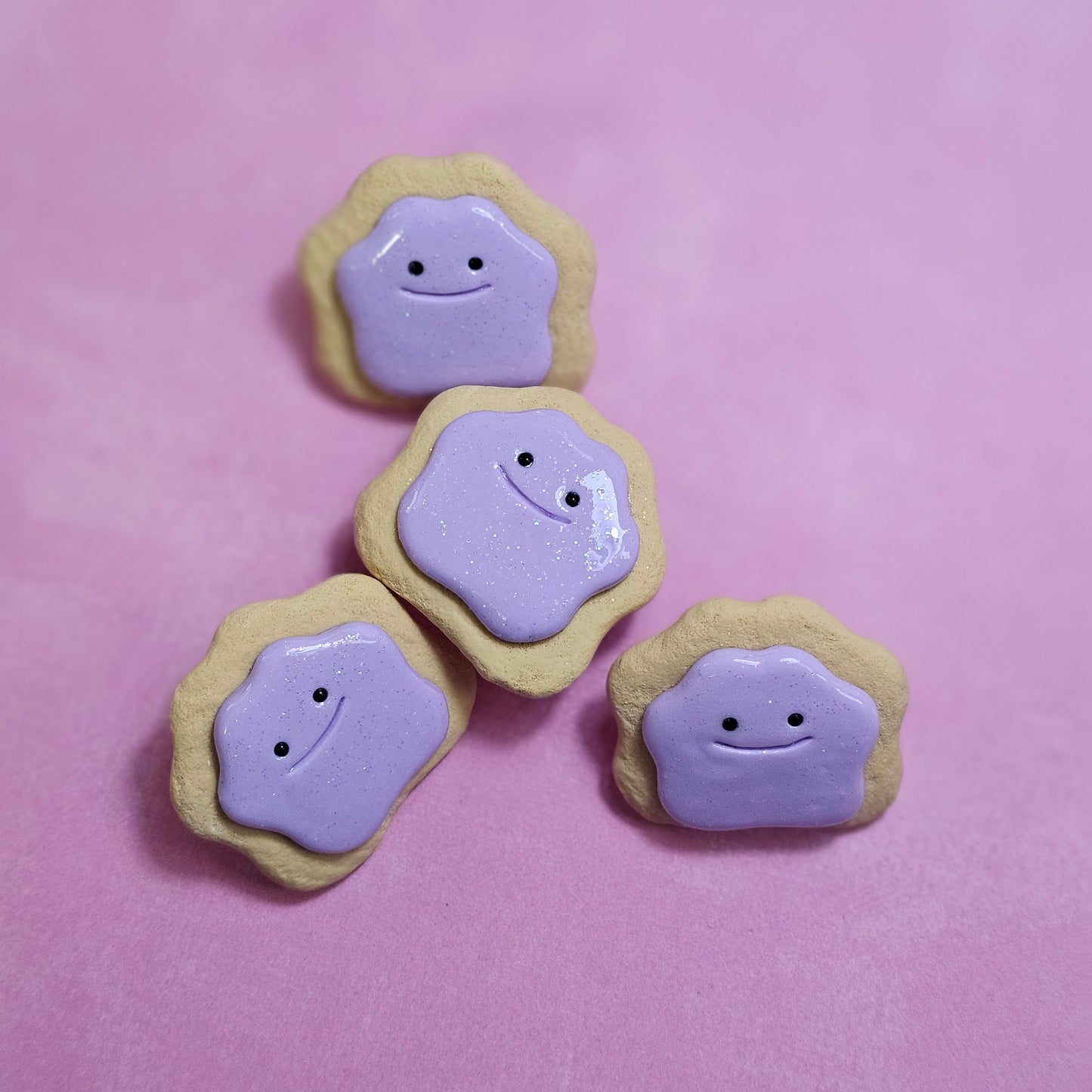 Ditto Cookie Pin