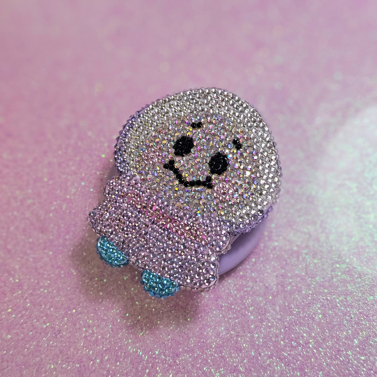 Crystal Gem Oyster Baby Soft Touch Magnetic Phone Grip