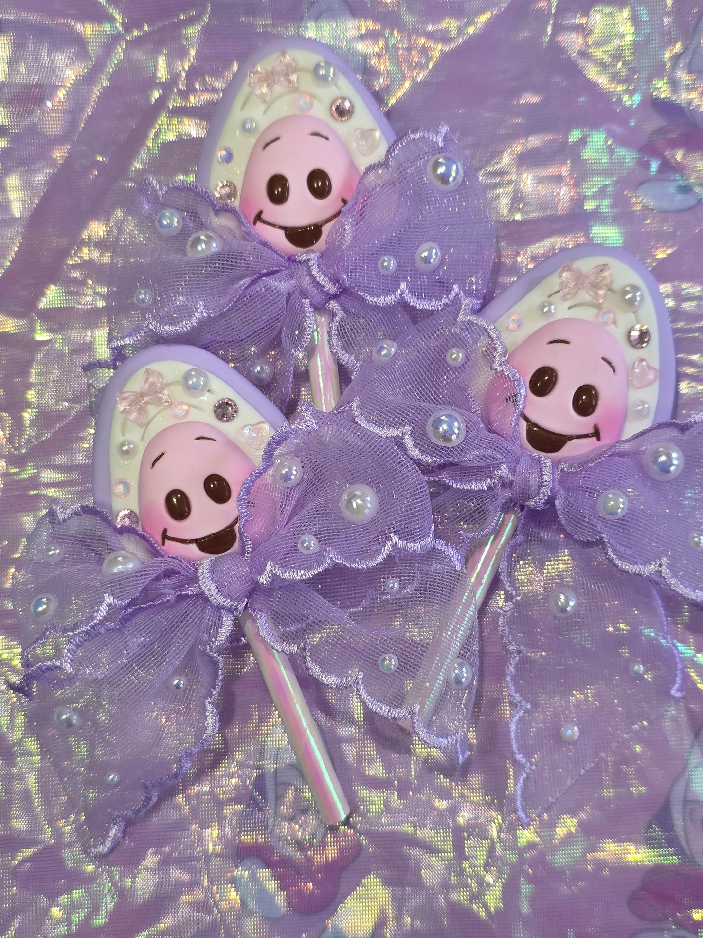 Oyster Baby Lollipop Pin