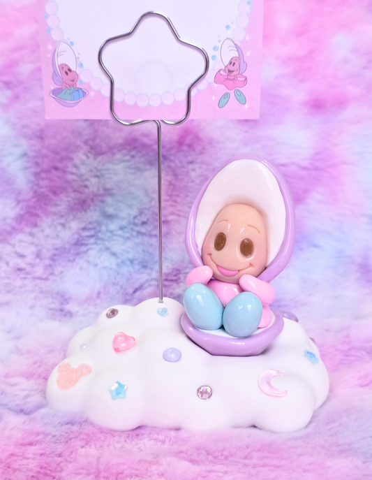 Baby Oyster Cloud Photo Holder