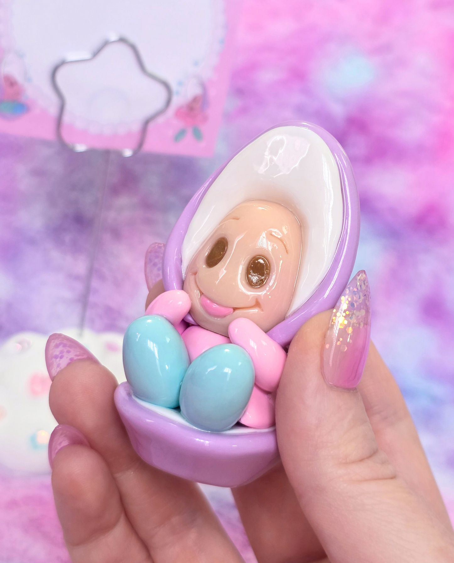 Baby Oyster Cloud Photo Holder