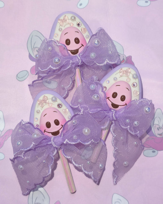 Oyster Baby Lollipop Pin
